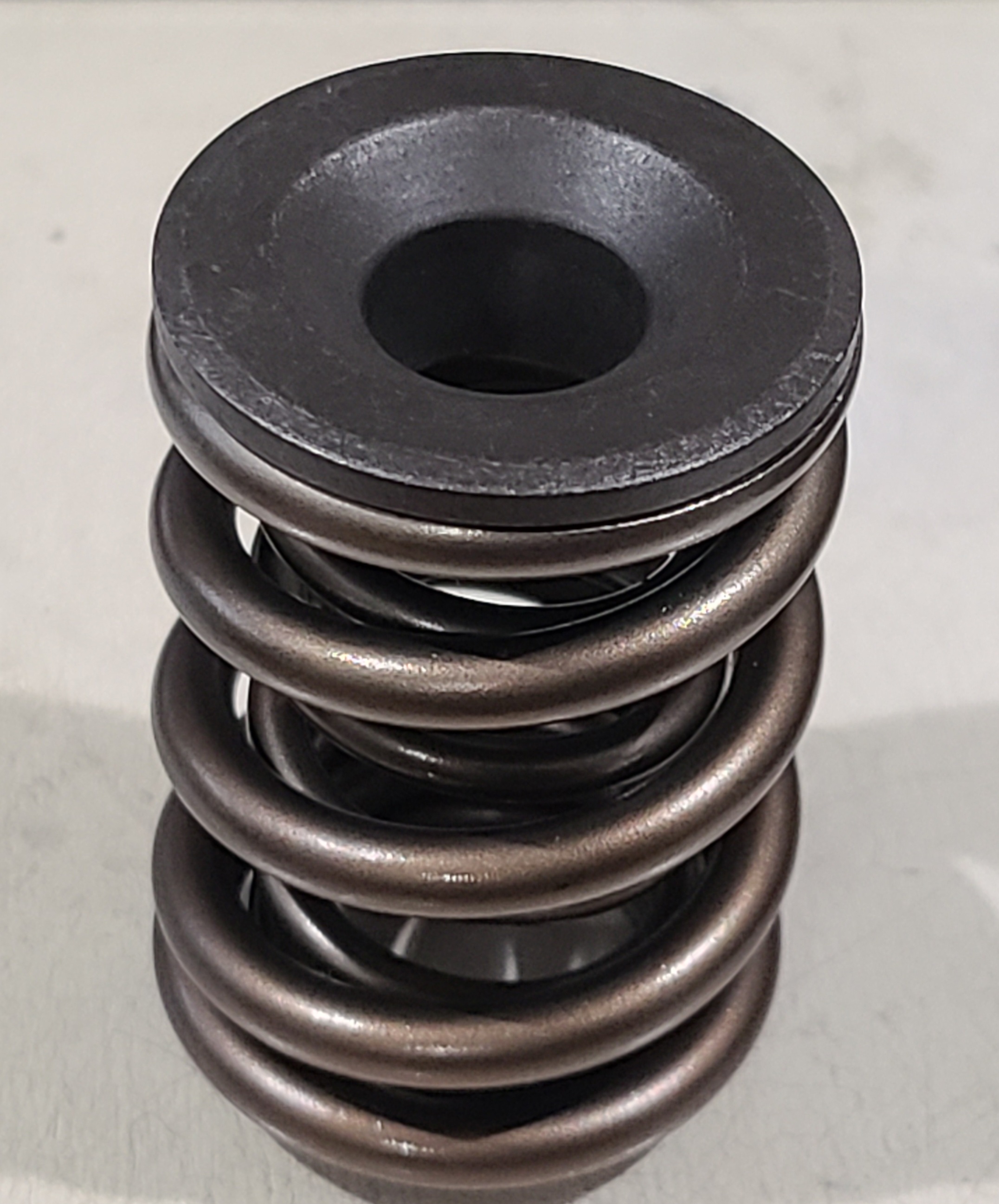 Vintage air-cooled valve spring with retainer